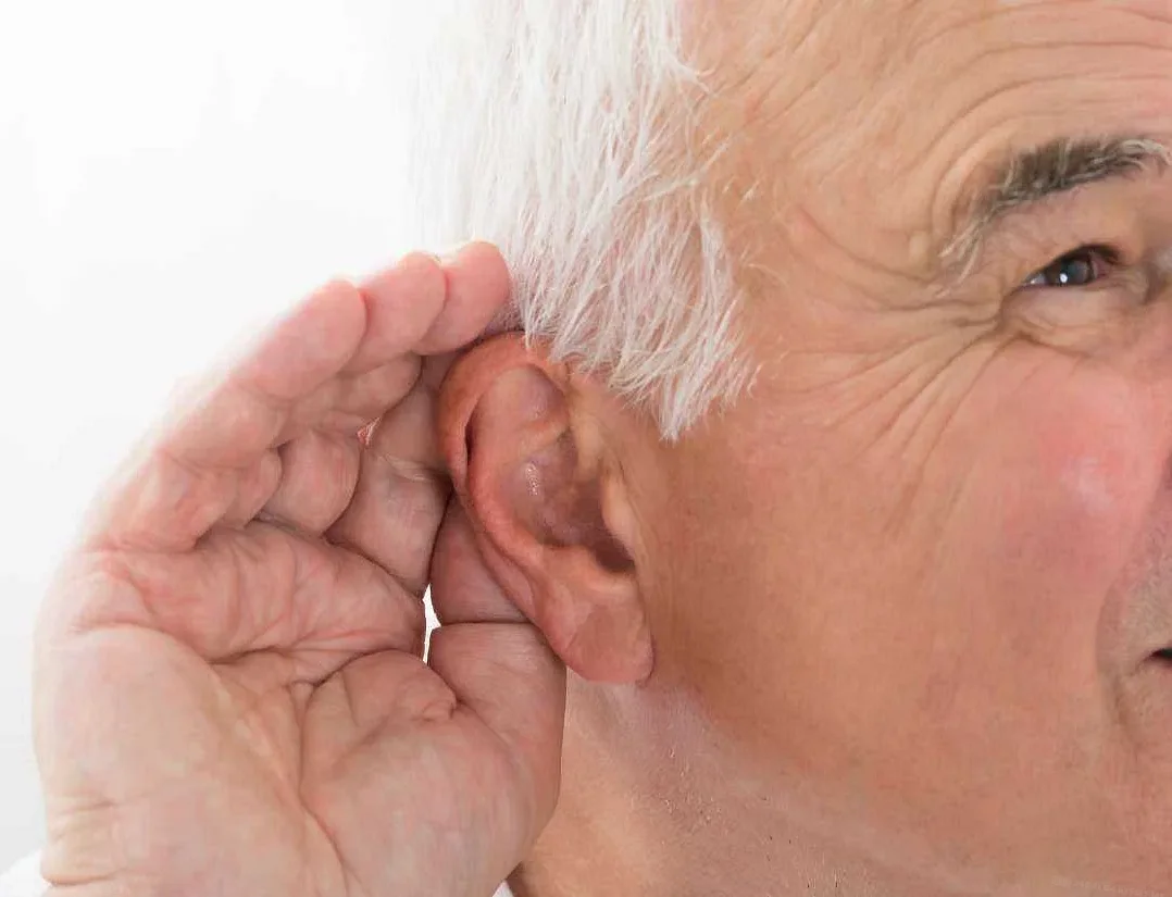 Симптомы онемения уха