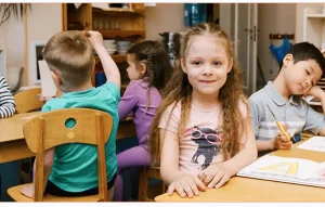 Введение в английский Монтессори детский сад с бассейном Win-Win Kids в Куркино (Химки)