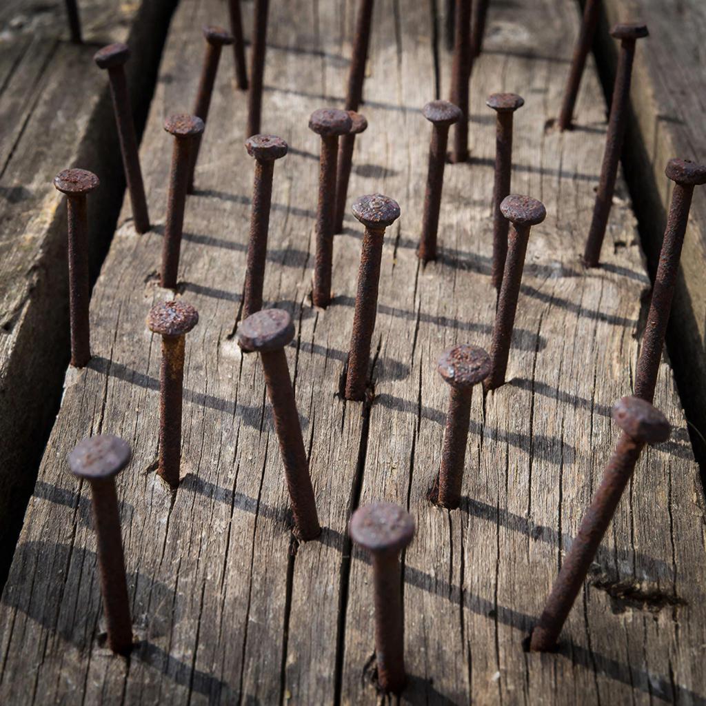 Роль гвоздей в системе крепежных элементов